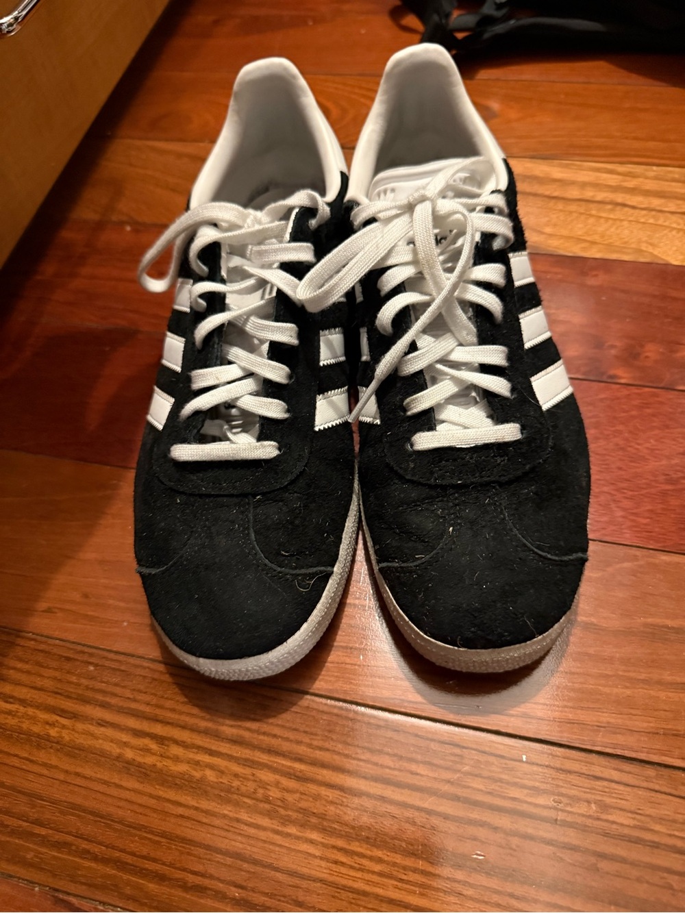 Women’s adidas black gazelle sneakers size 8 - Picture 2 of 7